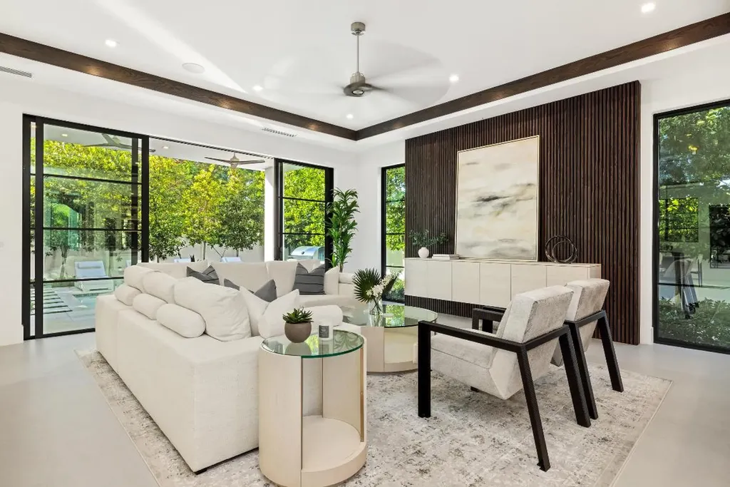 1212 NE 8th Avenue NE Delray Beach FL 33483