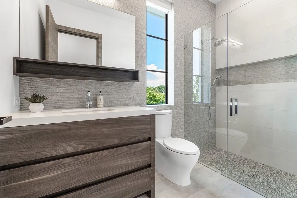 1212 NE 8th Avenue NE Delray Beach FL 33483