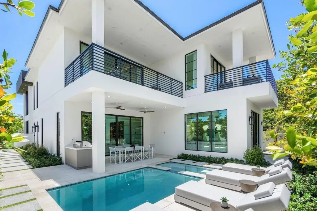 1212 NE 8th Avenue NE Delray Beach FL 33483
