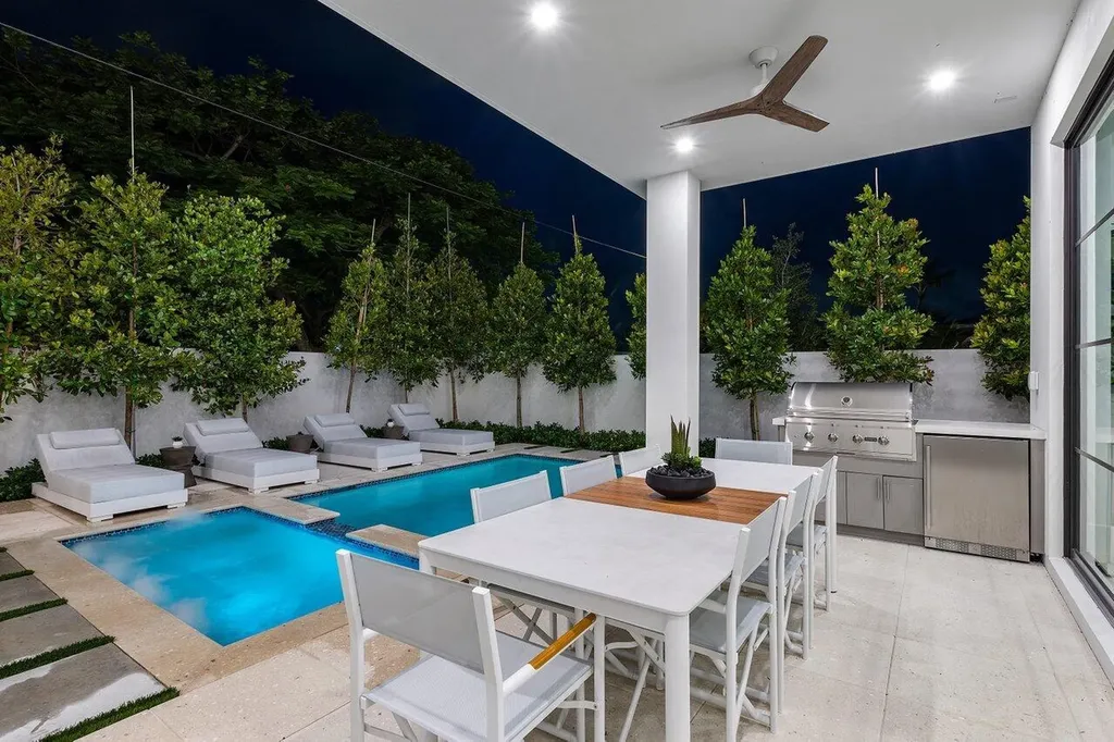 1212 NE 8th Avenue NE Delray Beach FL 33483