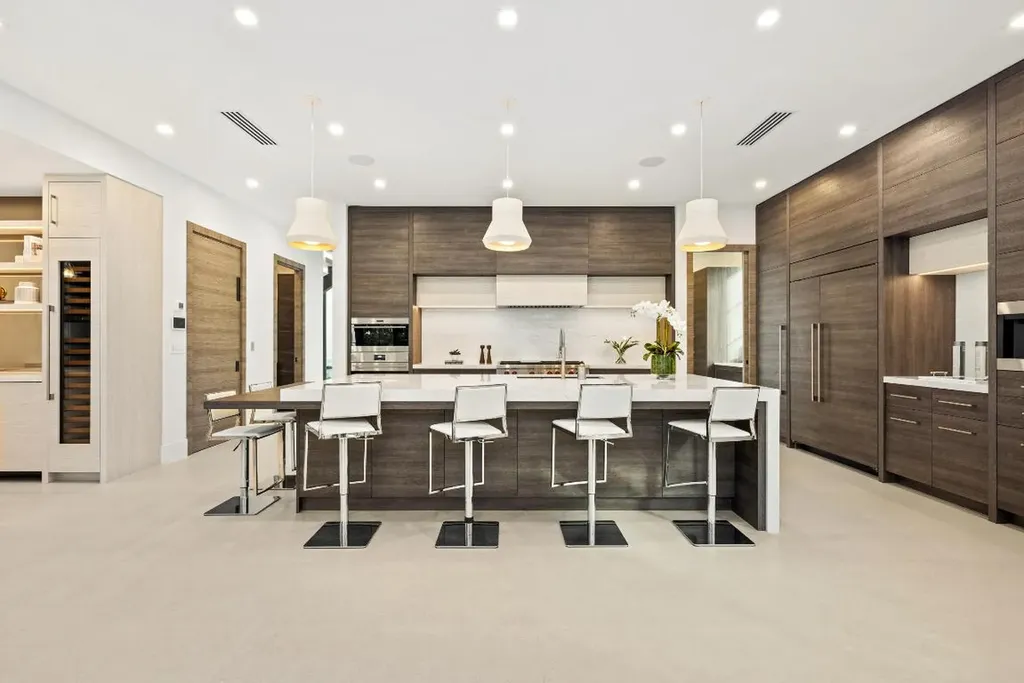 1212 NE 8th Avenue NE Delray Beach FL 33483