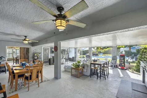 1002 SW Hamrock Avenue Port St Lucie FL 34953