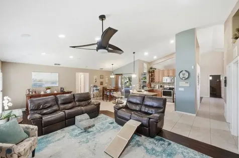 1002 SW Hamrock Avenue Port St Lucie FL 34953