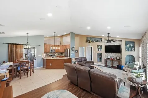 1002 SW Hamrock Avenue Port St Lucie FL 34953