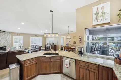 1002 SW Hamrock Avenue Port St Lucie FL 34953