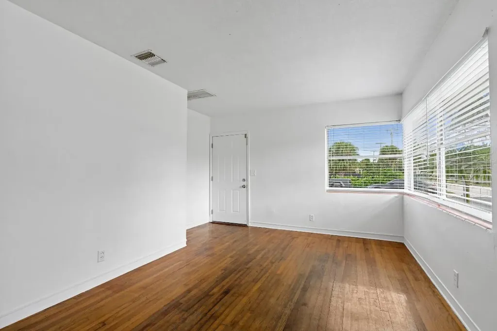 5208 Spruce Avenue West Palm Beach FL 33407
