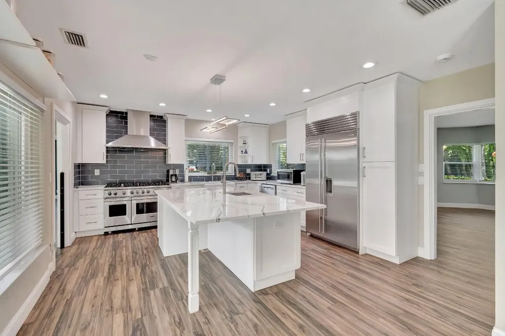 1220 N Swinton Avenue Delray Beach FL 33444
