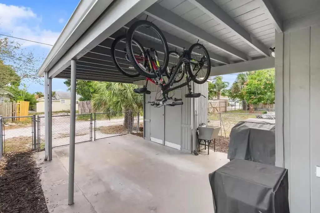610 N D Street Lake Worth Beach FL 33460