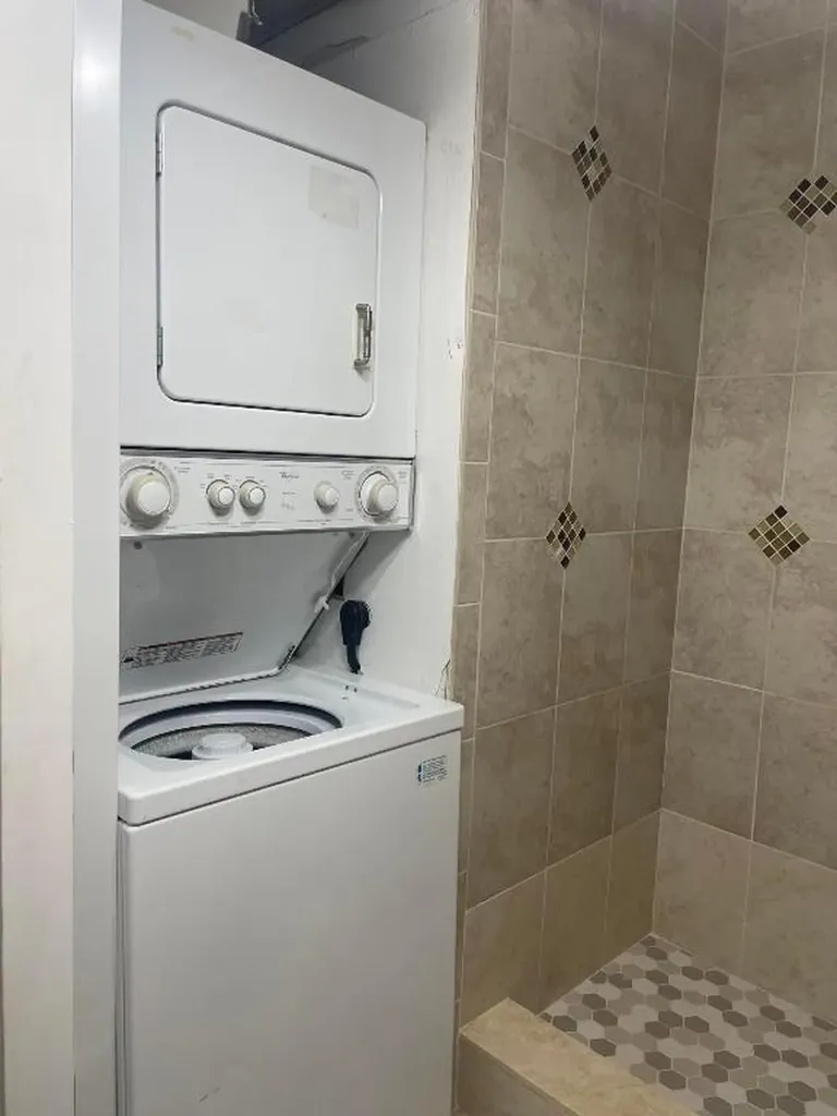 523 Piedmont K Delray Beach FL 33484