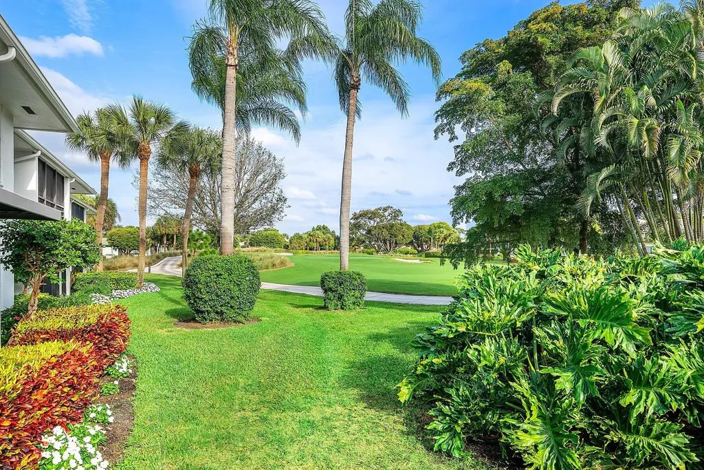 3954 Quail Ridge Drive N Boynton Beach FL 33436