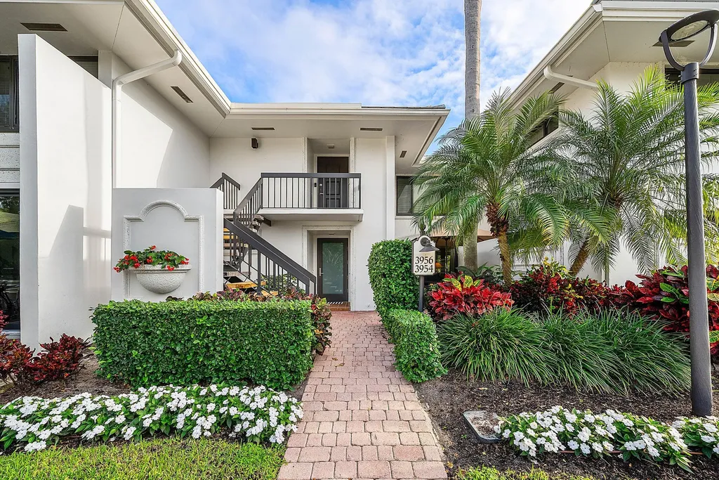 3954 Quail Ridge Drive N Boynton Beach FL 33436