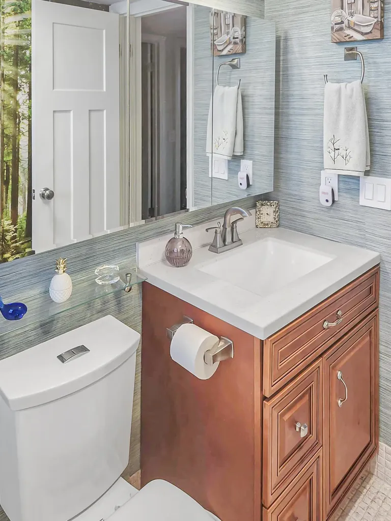 301 Farnham M Deerfield Beach FL 33442