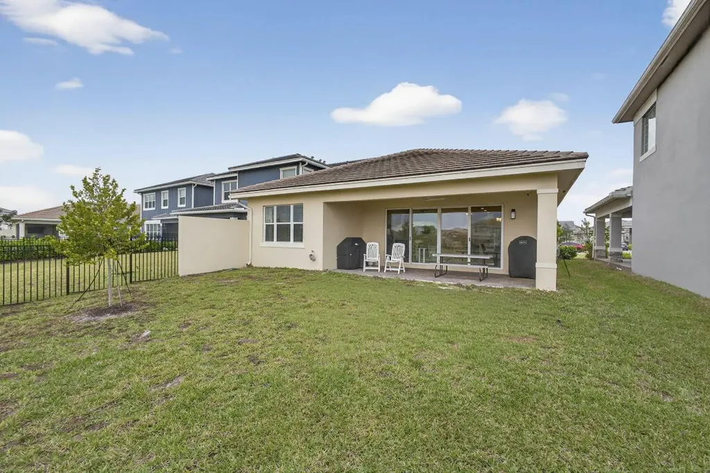 1411 Thistle Place Loxahatchee FL 33470
