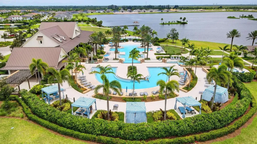 1411 Thistle Place Loxahatchee FL 33470