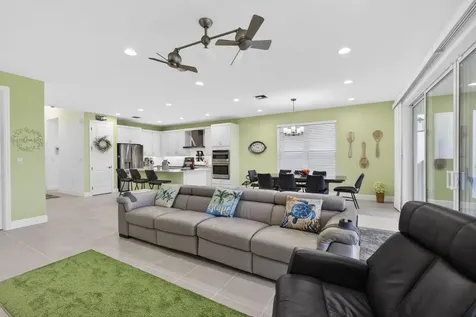 1411 Thistle Place Loxahatchee FL 33470