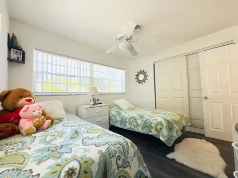 230 NE 25th Street Pompano Beach FL 33064
