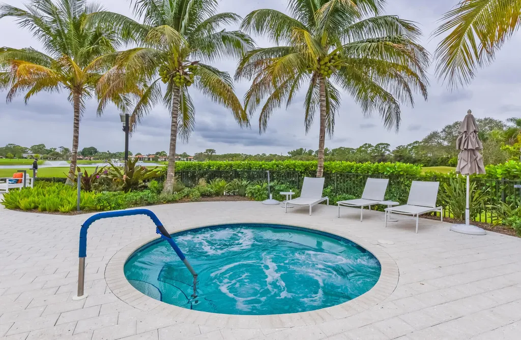 13054 Touchstone Place Palm Beach Gardens FL 33418