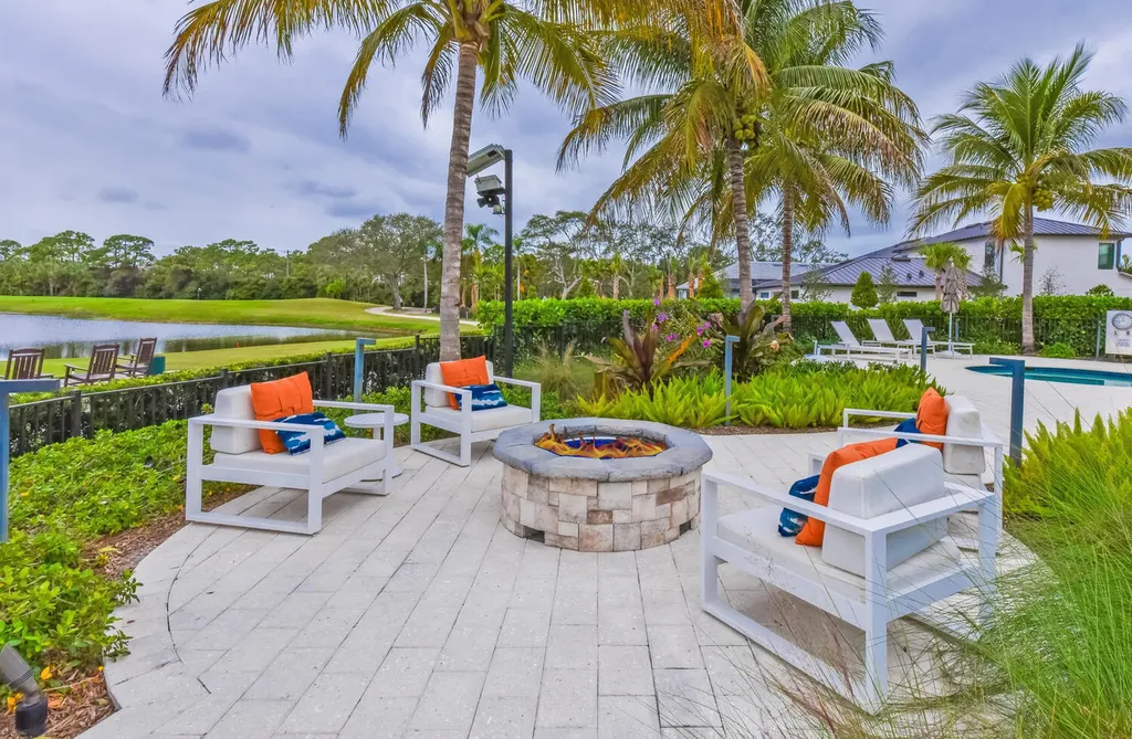 13054 Touchstone Place Palm Beach Gardens FL 33418