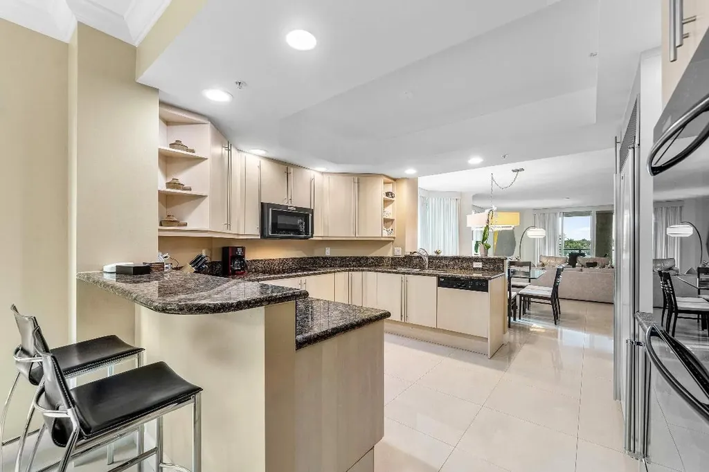 411 N New River Drive Fort Lauderdale FL 33301