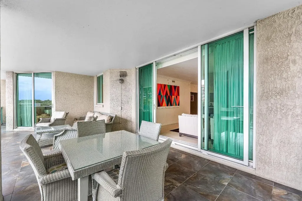 411 N New River Drive Fort Lauderdale FL 33301