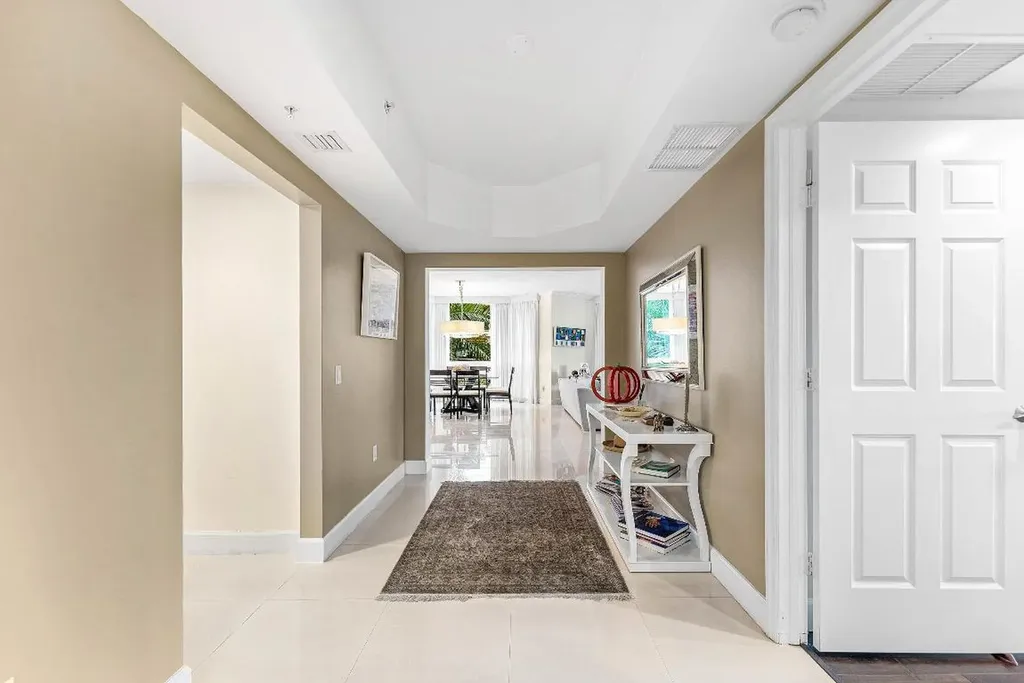 411 N New River Drive Fort Lauderdale FL 33301