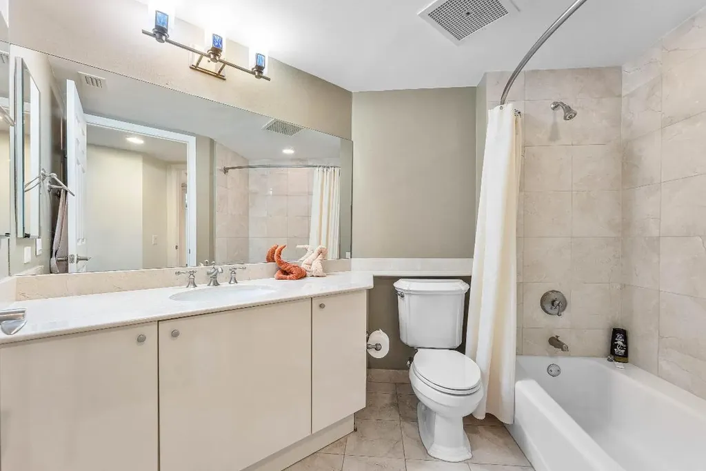 411 N New River Drive Fort Lauderdale FL 33301