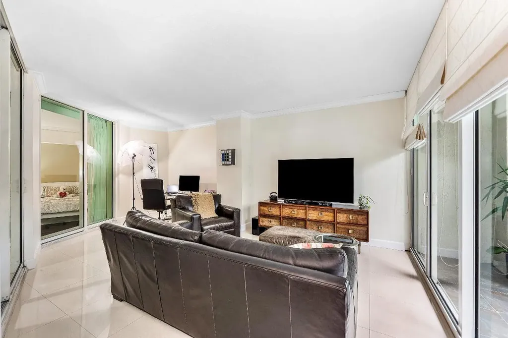 411 N New River Drive Fort Lauderdale FL 33301