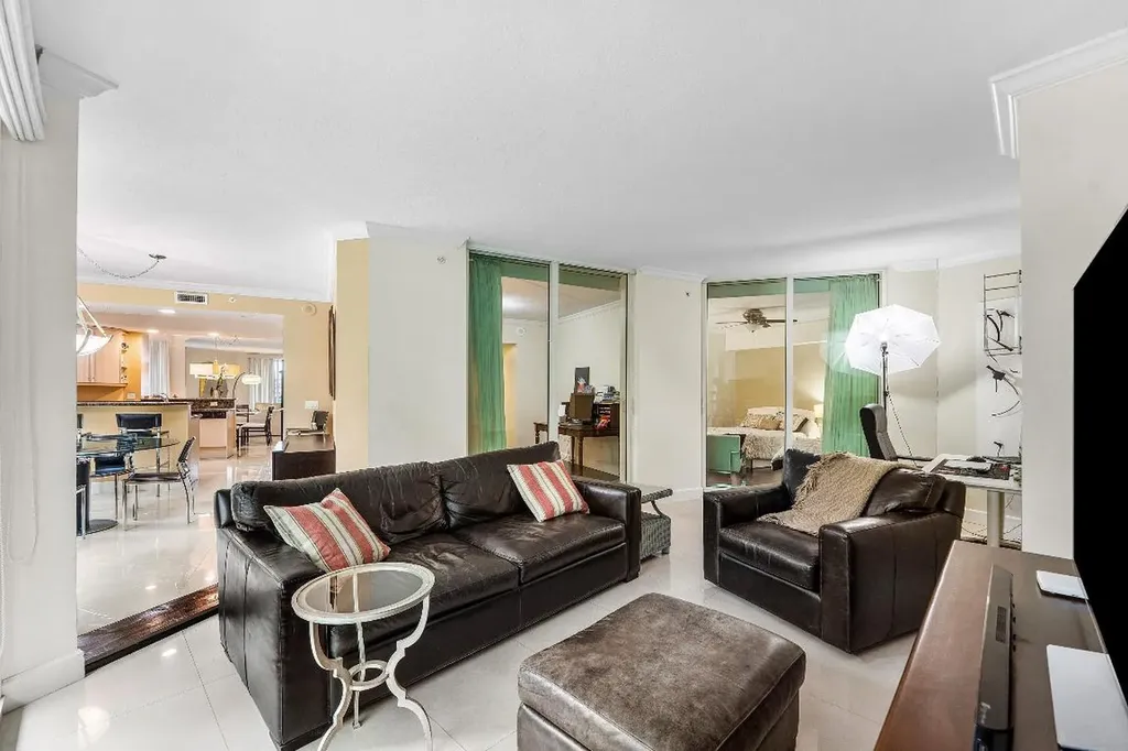 411 N New River Drive Fort Lauderdale FL 33301