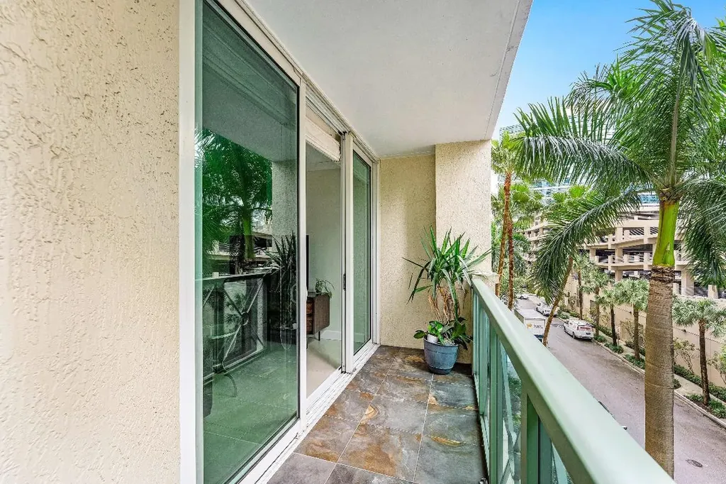 411 N New River Drive Fort Lauderdale FL 33301