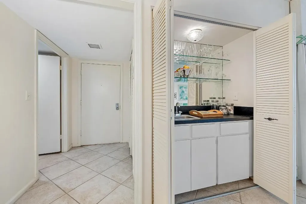 400 S Ocean Boulevard Manalapan FL 33462