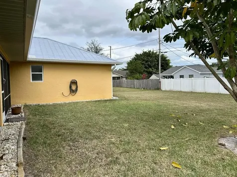 6959 NW Hershy Circle Port St Lucie FL 34983