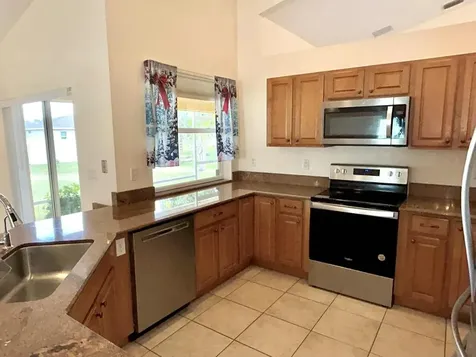 6959 NW Hershy Circle Port St Lucie FL 34983