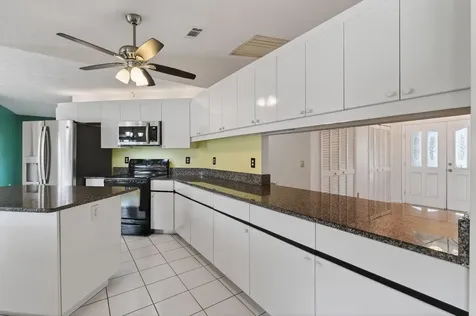 2450 SE Perugia Street Port St Lucie FL 34952