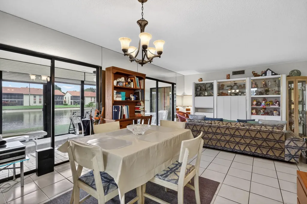 10215 N Circle Lake Drive Boynton Beach FL 33437