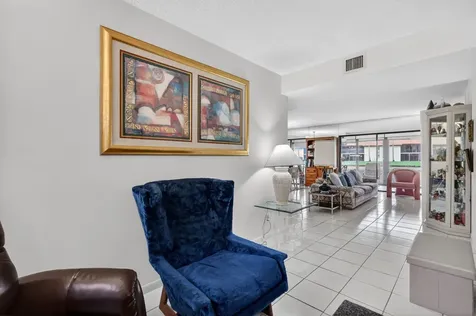 10215 N Circle Lake Drive Boynton Beach FL 33437