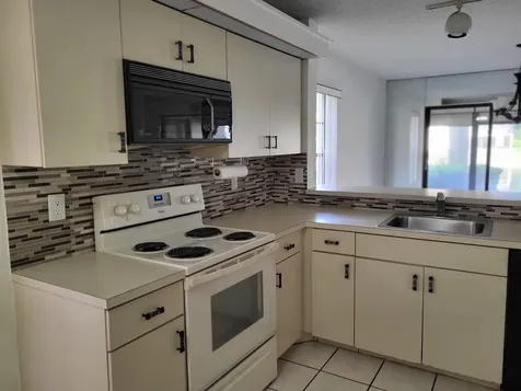 10215 N Circle Lake Drive Boynton Beach FL 33437