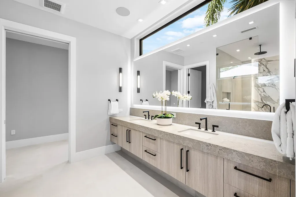 810 Andrews Avenue Delray Beach FL 33483