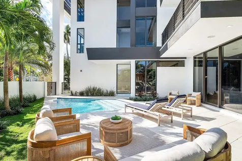 810 Andrews Avenue Delray Beach FL 33483