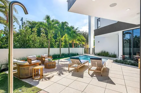 810 Andrews Avenue Delray Beach FL 33483