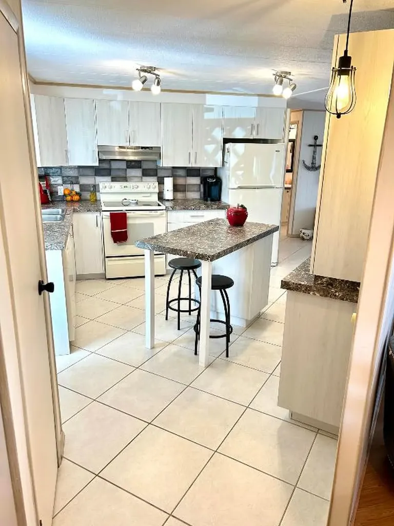39012 Gayle Bay Boynton Beach FL 33436