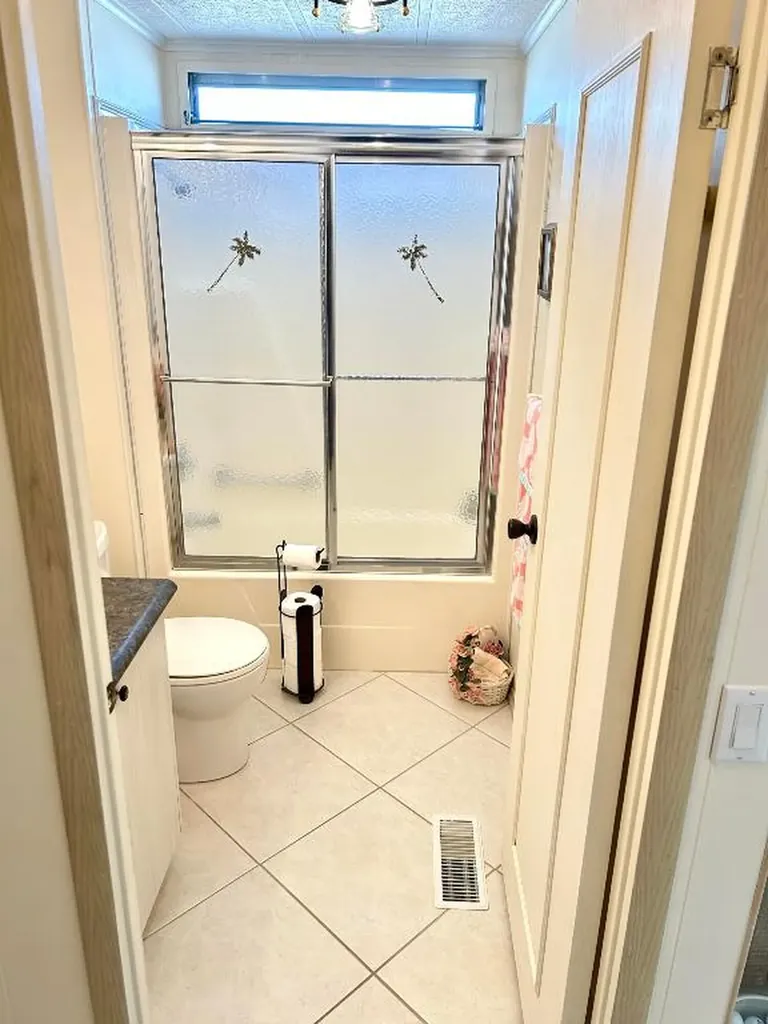 39012 Gayle Bay Boynton Beach FL 33436