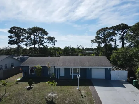 882 SE Walters Terrace Port St Lucie FL 34983