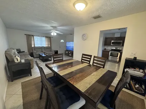 882 SE Walters Terrace Port St Lucie FL 34983