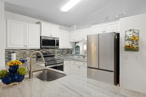 599 NW San Remo Circle Port St Lucie FL 34986
