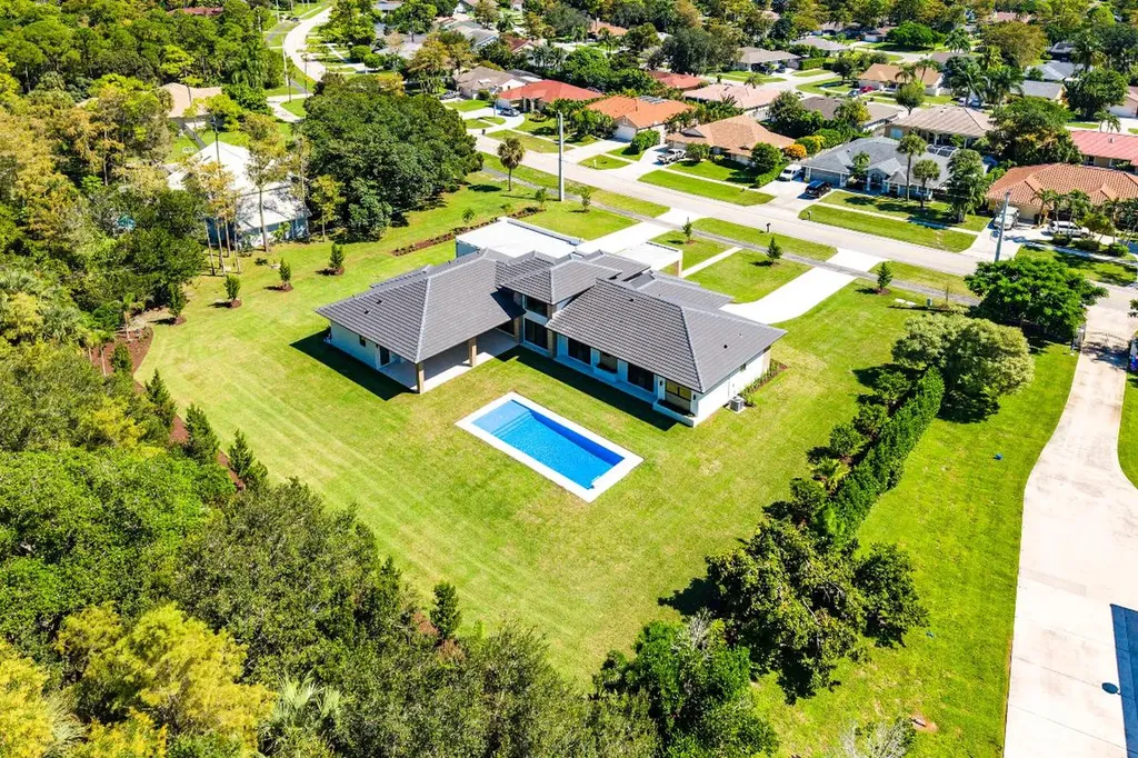 14817 Paddock Drive Wellington FL 33414