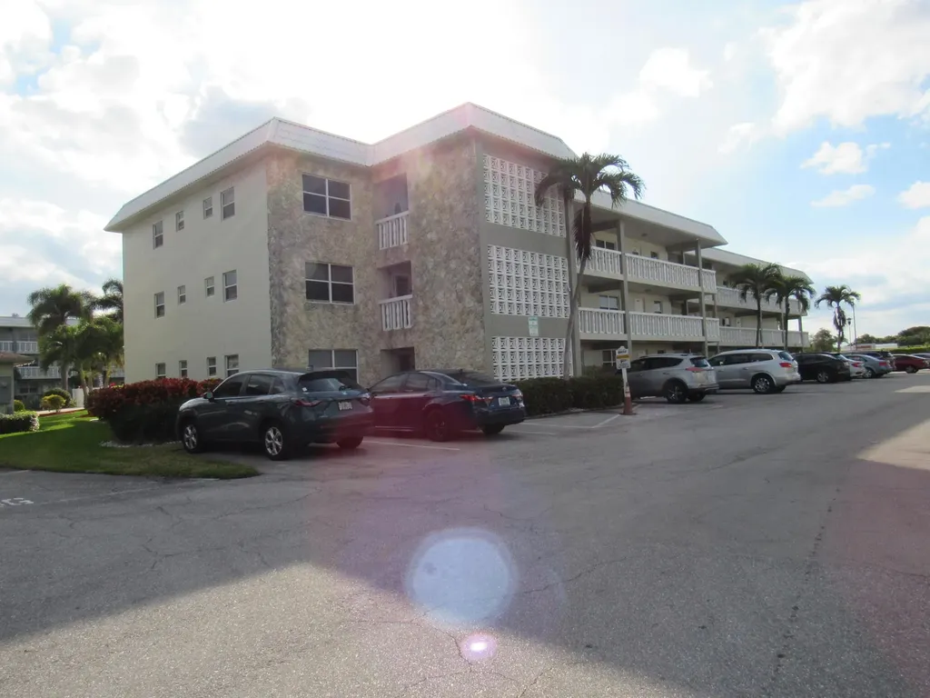 9872 Marina Boulevard Boca Raton FL 33428