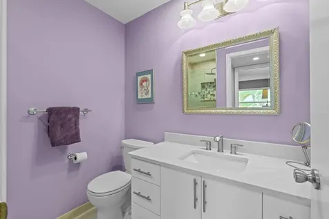 325 Capri G Delray Beach FL 33484