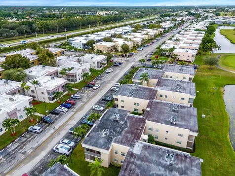 325 Capri G Delray Beach FL 33484