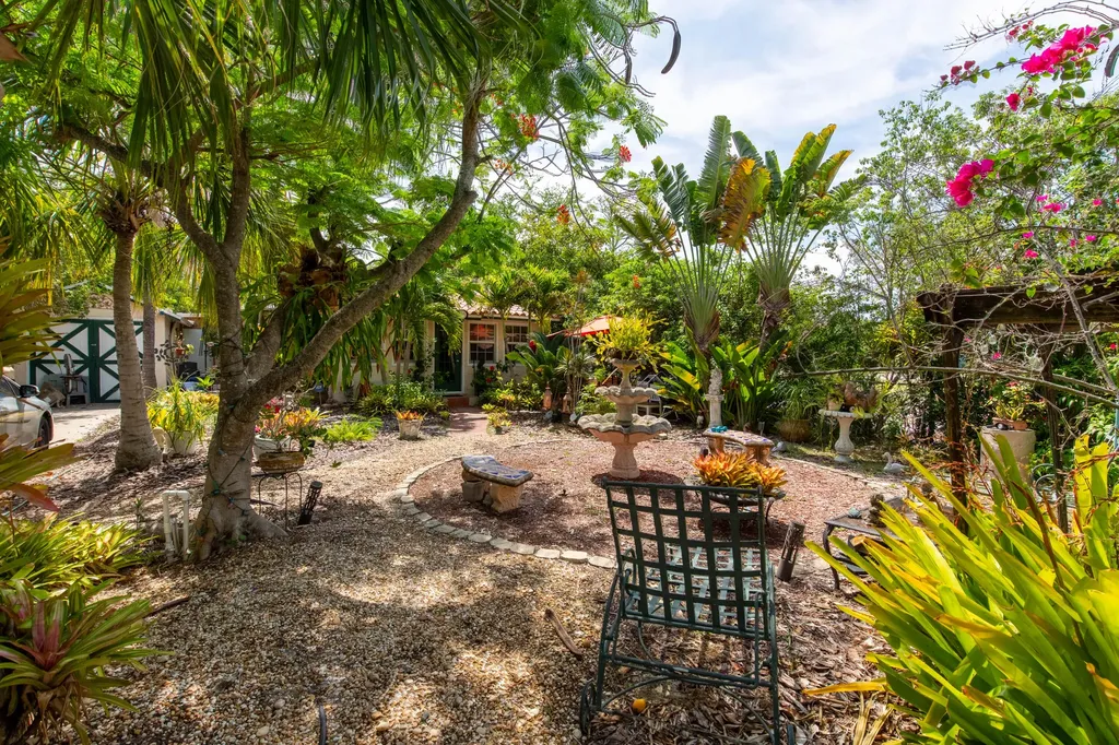 1016 N E Street Lake Worth Beach FL 33460