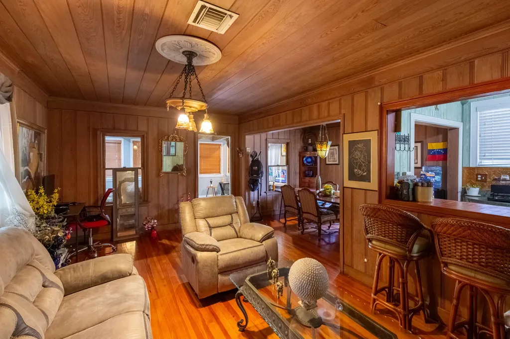 1016 N E Street Lake Worth Beach FL 33460